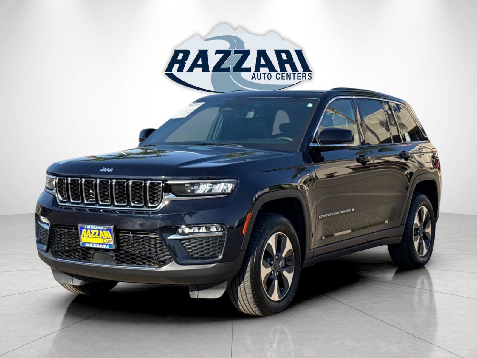 Used 2024 Jeep Grand Cherokee Limited 4xe AWD/4WD image 7