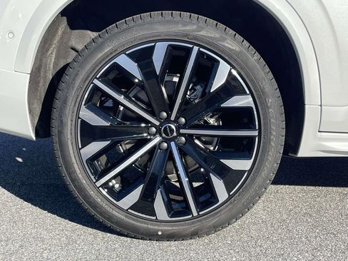 New 2026 Volvo XC90 B6 Ultra w/ Lounge Package image 32