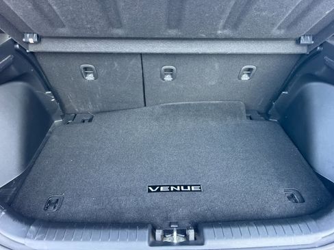 Certified 2022 Hyundai Venue Limited image 15