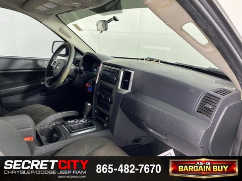 Used 2008 Jeep Grand Cherokee Laredo RWD image 28