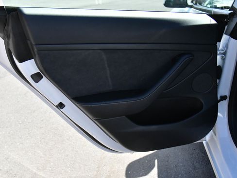Used 2021 Tesla Model 3 Standard Range Plus RWD image 31
