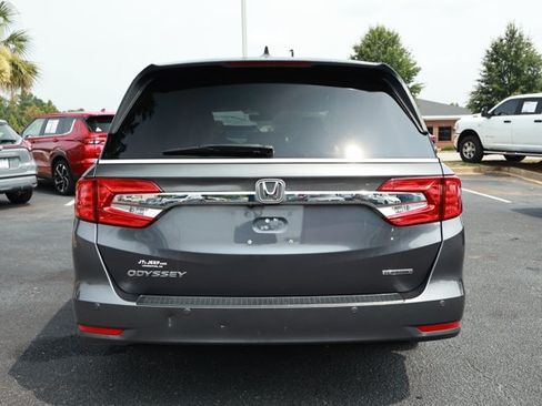 Used 2018 Honda Odyssey Touring image 7