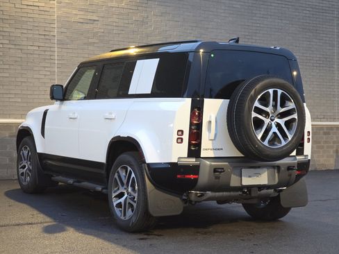 New 2025 Land Rover Defender 110 X-Dynamic SE image 20