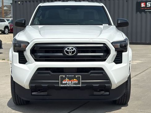 Used 2025 Toyota Tacoma SR w/ Towing Package image 8