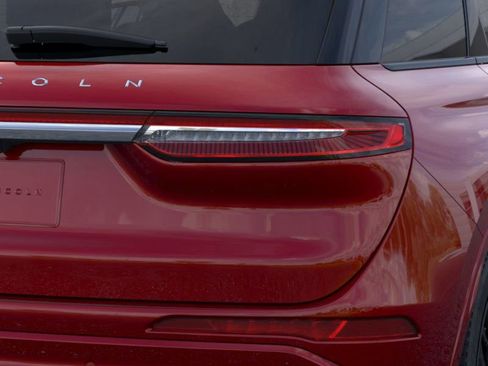 New 2025 Lincoln Corsair AWD w/ Equipment Group 101A image 21