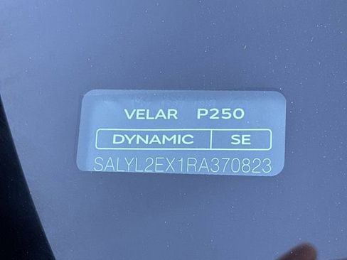 Used 2024 Land Rover Range Rover Velar Dynamic SE image 15