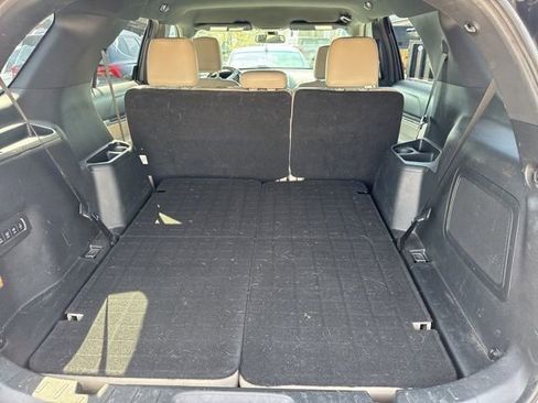 Used 2019 Ford Explorer Limited w/ Ford Safe & Smart Package image 9