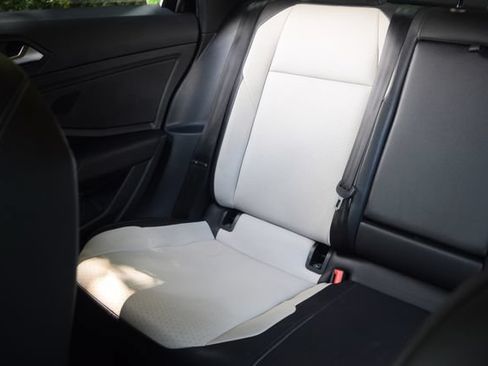Used 2020 Volkswagen Jetta R-Line FWD image 15