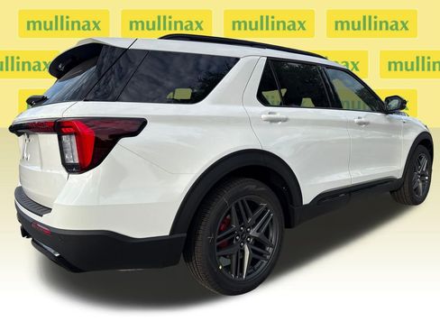 New 2026 Ford Explorer ST-Line RWD image 15