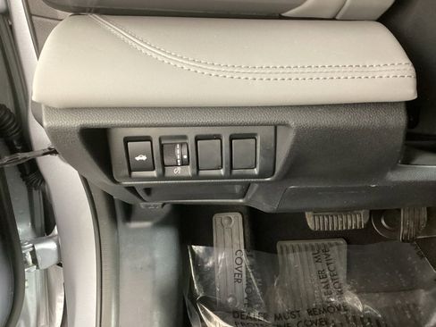 Used 2022 Subaru Legacy Limited w/ Popular Package #3 image 26