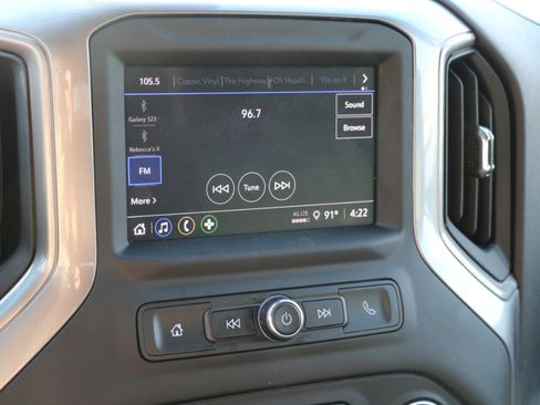 Used 2023 Chevrolet Silverado 1500 Custom image 16