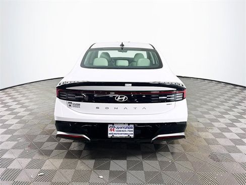 New 2025 Hyundai Sonata SEL image 23