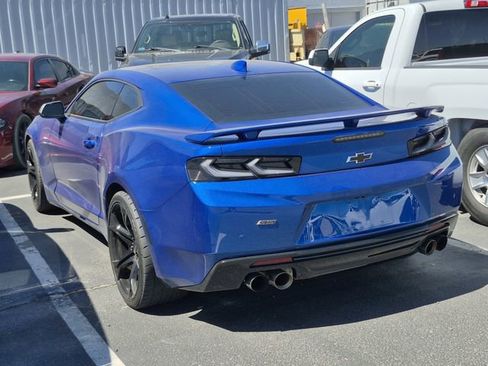 Used 2016 Chevrolet Camaro SS RWD image 9
