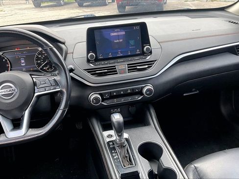 Used 2021 Nissan Altima 2.5 SR w/ SR Premium Package FWD image 8