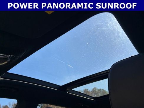 Used 2025 Mercedes-Benz GLS 450 4MATIC image 2