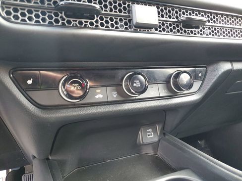 Certified 2024 Honda HR-V Sport image 28