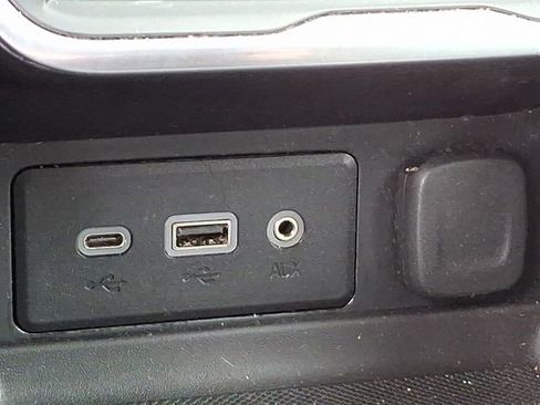 Used 2020 GMC Terrain SLE image 27