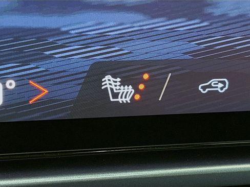 New 2026 Chevrolet Equinox EV LT image 19