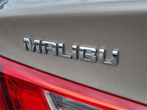 Used 2024 Chevrolet Malibu LS image 9