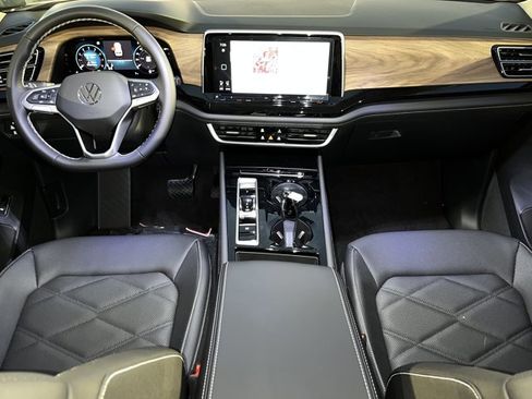 New 2026 Volkswagen Atlas SE image 13