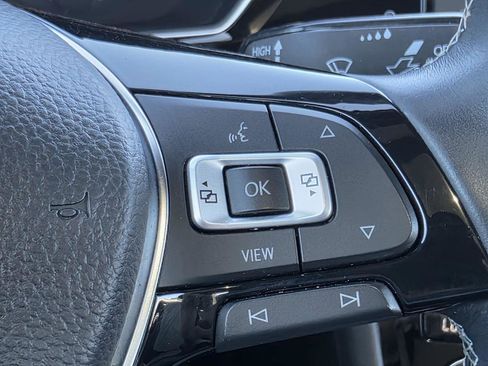 Used 2019 Volkswagen Jetta R-Line FWD image 14