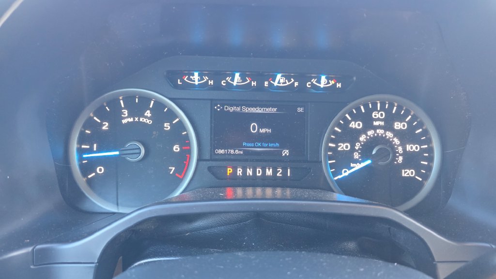 Used 2015 Ford F150 XLT w/ Equipment Group 301A Mid AWD/4WD image 18