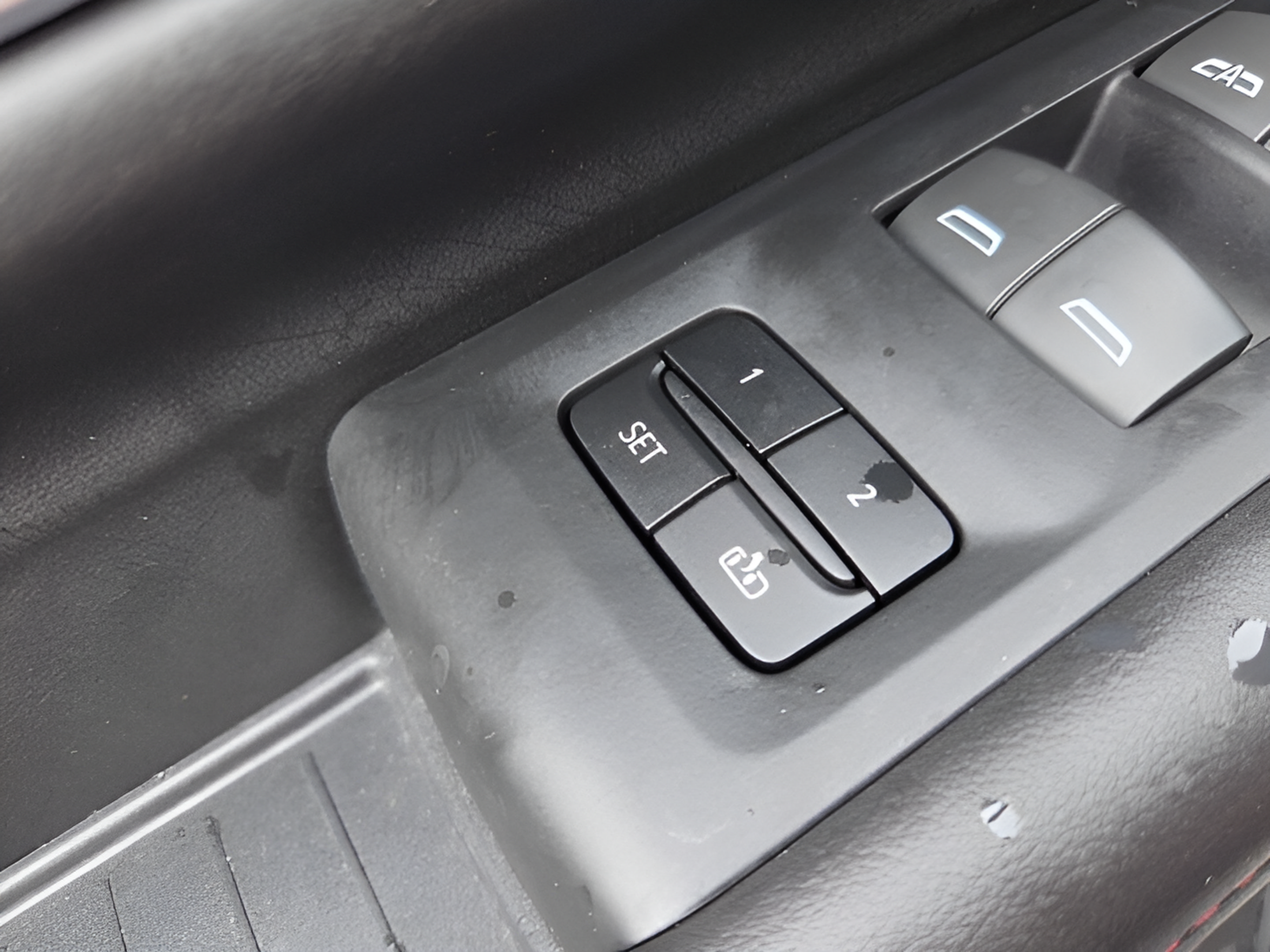 Used 2023 Chevrolet Suburban RST w/ Luxury Package RWD image 28