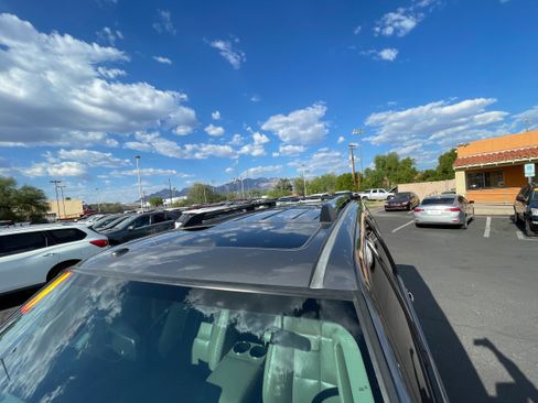 Used 2014 Lincoln Navigator 2WD image 11