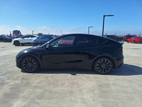 Used 2022 Tesla Model Y Performance AWD/4WD image 8