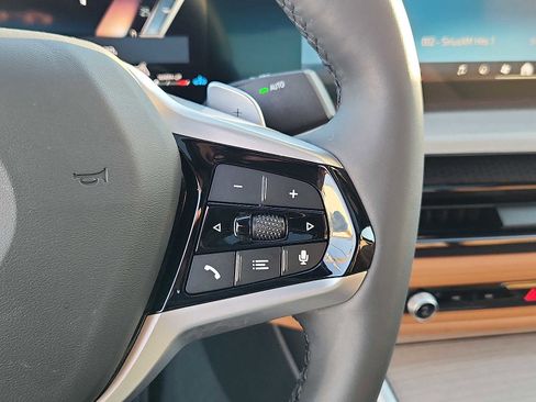 Used 2025 BMW 330i xDrive Sedan w/ Convenience Package image 21