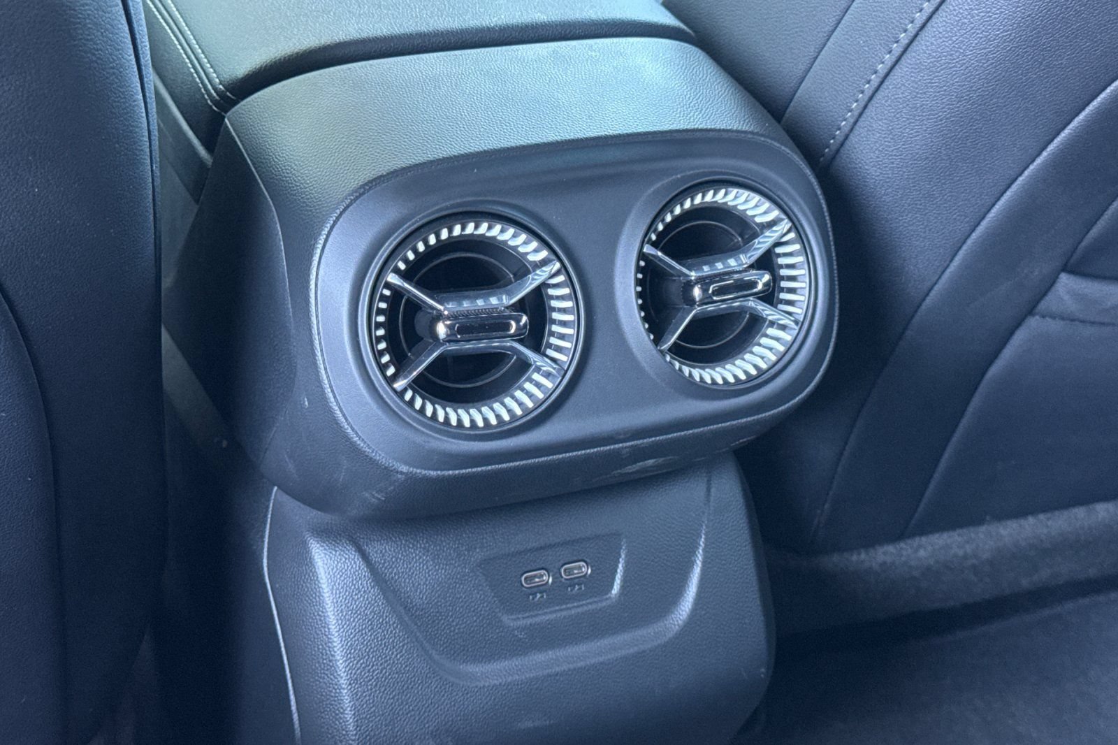 Used 2026 Chevrolet Blazer EV LT FWD image 39