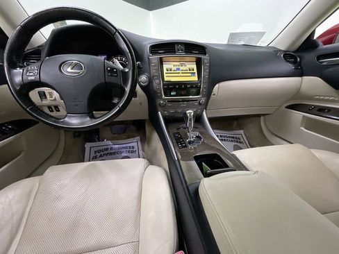 Used 2010 Lexus IS 250C image 18