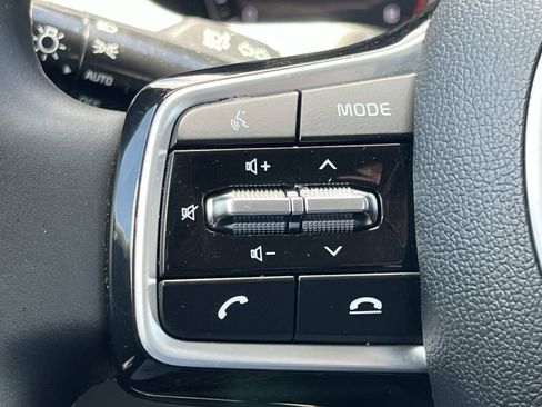 Used 2022 Kia Sorento S FWD image 32