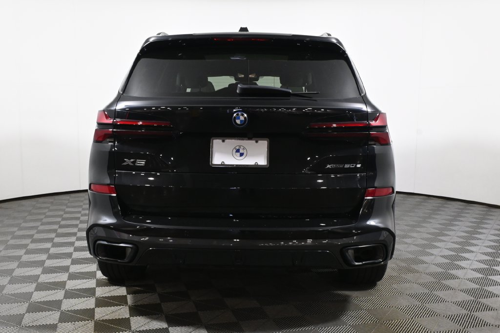Certified 2024 BMW X5 xDrive50e w/ M Sport Package AWD/4WD image 6