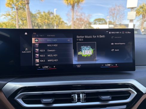 Certified 2024 BMW 330i Sedan image 23