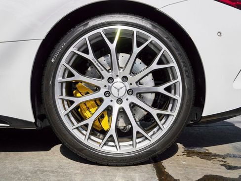 Used 2023 Mercedes-Benz SL 63 AMG 4MATIC image 23