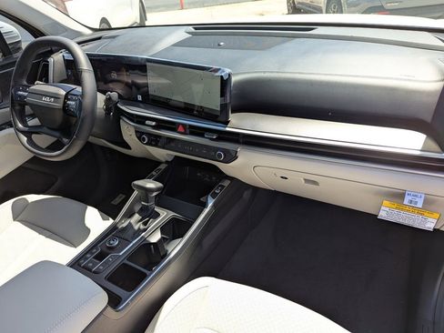 New 2026 Kia Sorento EX FWD image 12