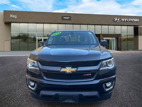 Used 2019 Chevrolet Colorado Z71 image 2