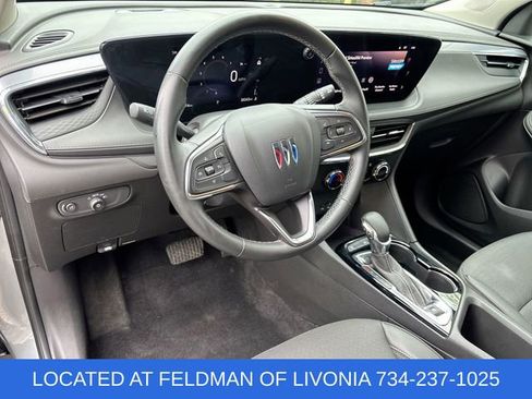 Certified 2025 Buick Encore GX Preferred FWD image 10