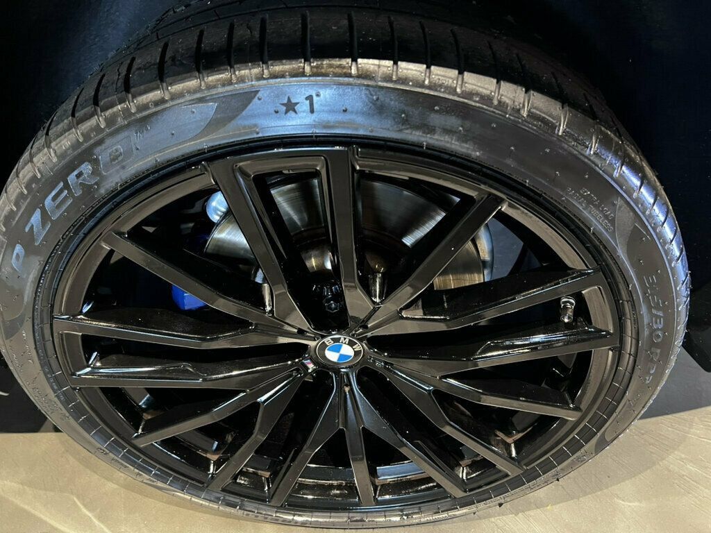 Used 2022 BMW X5 M50i w/ Executive Package AWD/4WD image 41