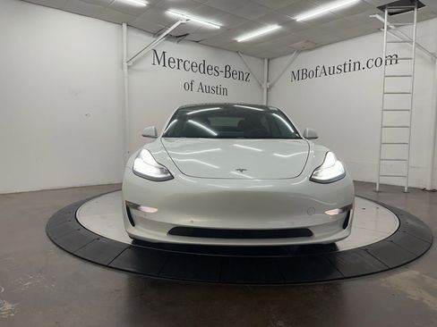 Used 2019 Tesla Model 3 Performance AWD/4WD image 2