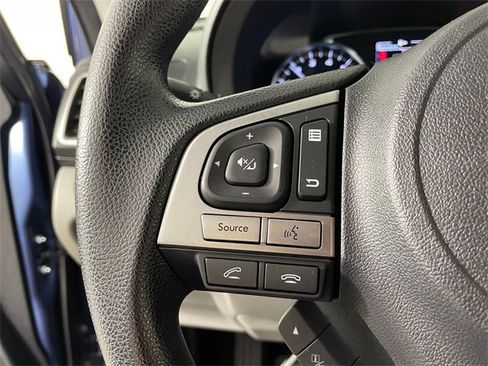 Used 2017 Subaru Forester 2.5i Premium image 11