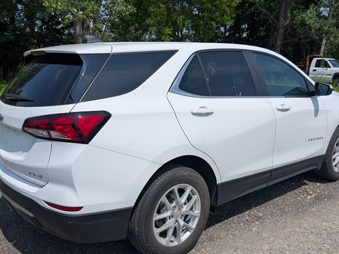 Used 2024 Chevrolet Equinox LT AWD/4WD image 4