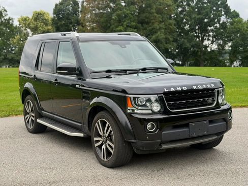 Used 2016 Land Rover LR4 HSE LUX AWD/4WD image 2