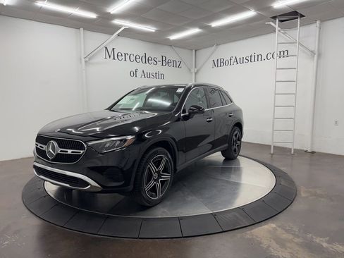 Used 2026 Mercedes-Benz GLC 300 GLC 300 image 3