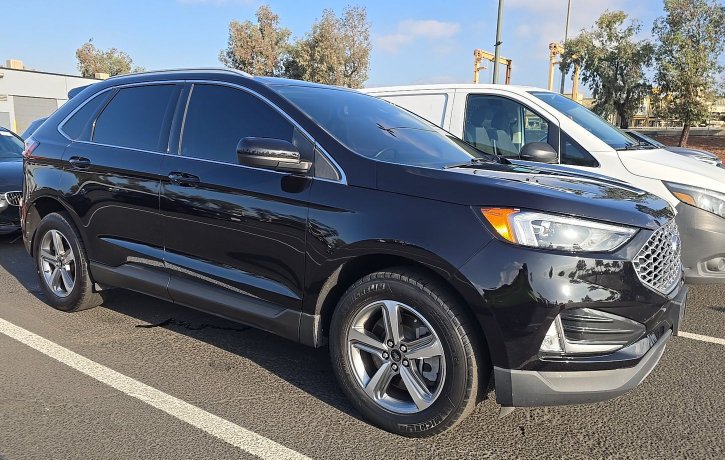 Used 2024 Ford Edge SEL w/ Convenience Package AWD/4WD image 4