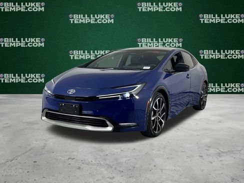Used 2025 Toyota Prius Plug-In Hybrid w/ Limited Premium Package image 4