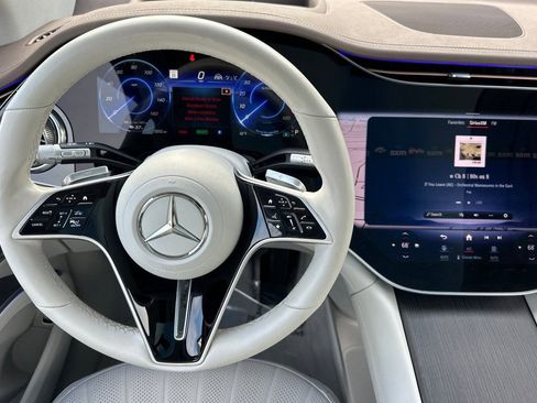 Certified 2023 Mercedes-Benz EQS 580 4MATIC SUV image 29