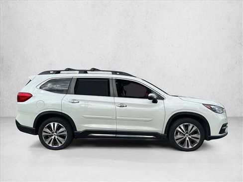 Used 2022 Subaru Ascent Touring image 4