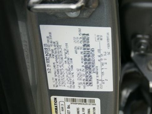 Used 2020 Ford Fusion SE image 36
